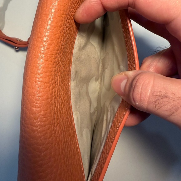 Dagne Dover peach leather crossbody bag - Picture 11 of 16